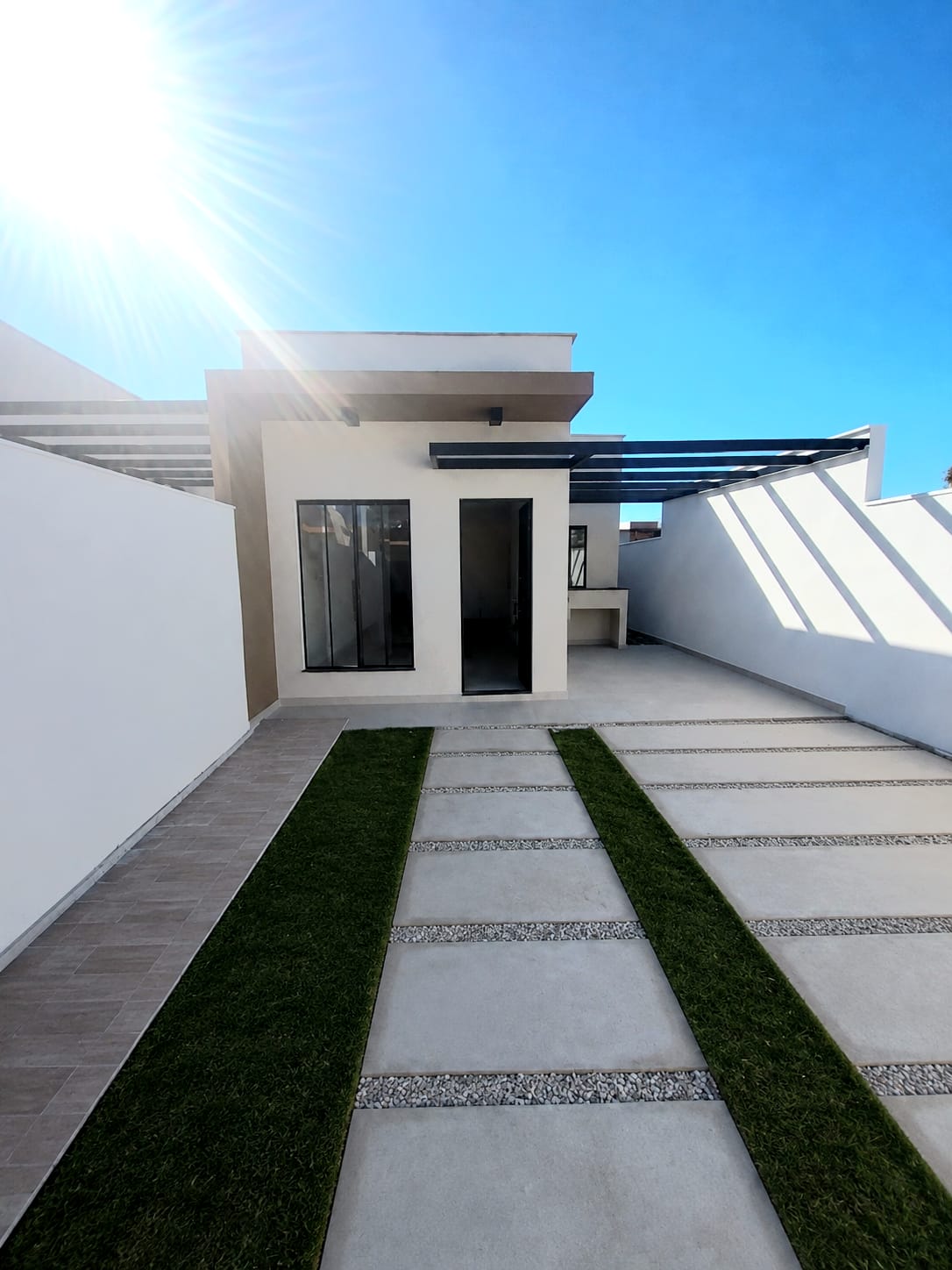 CASA LINEAR COM 3 QUARTOS À VENDA NO JARDIM ATLÂNTICO LESTE, ITAIPUAÇU, MARICÁ