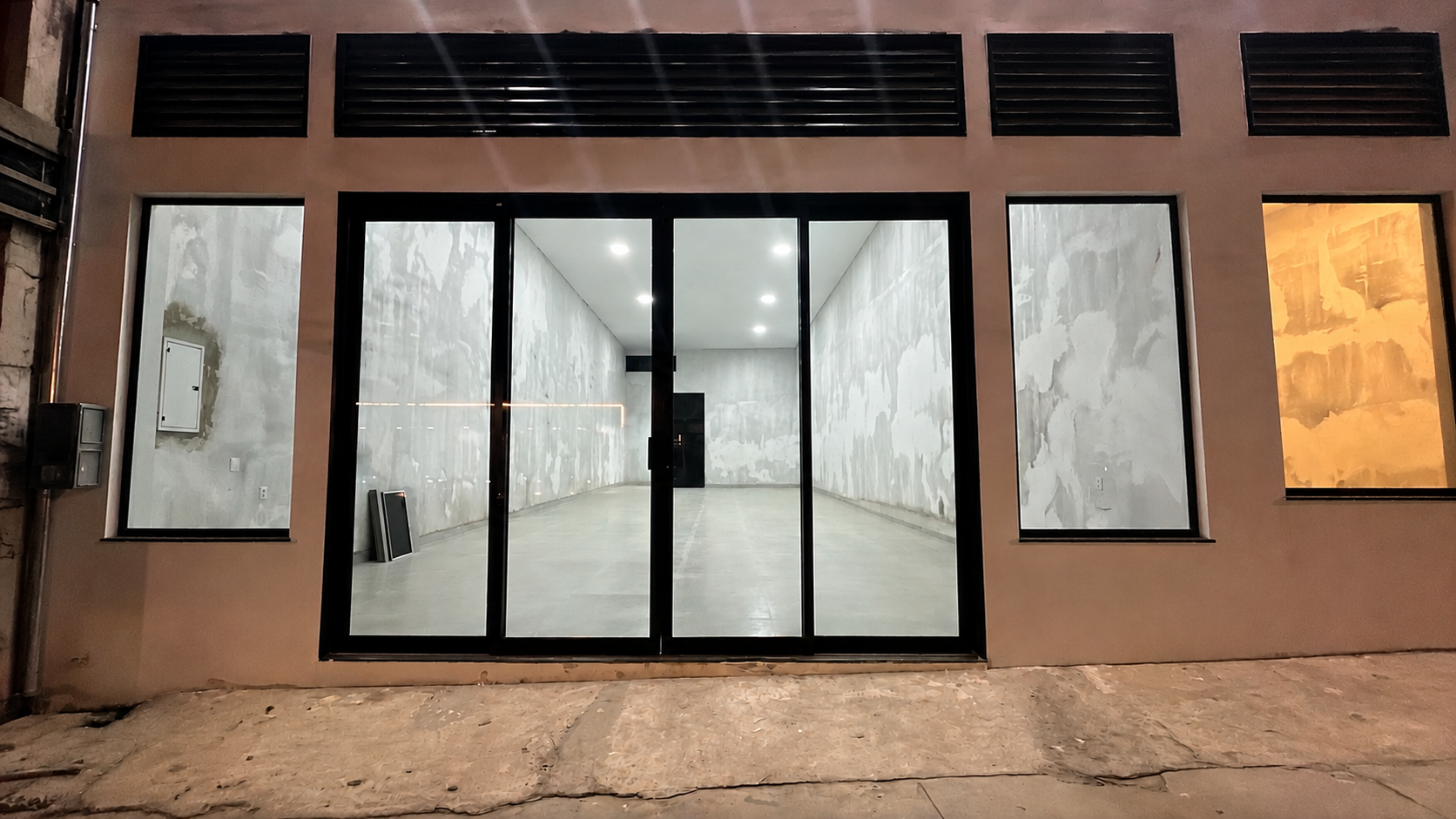 PONTO COMERCIAL PARA LOCAÇÃO AV: SÃO JOÃO