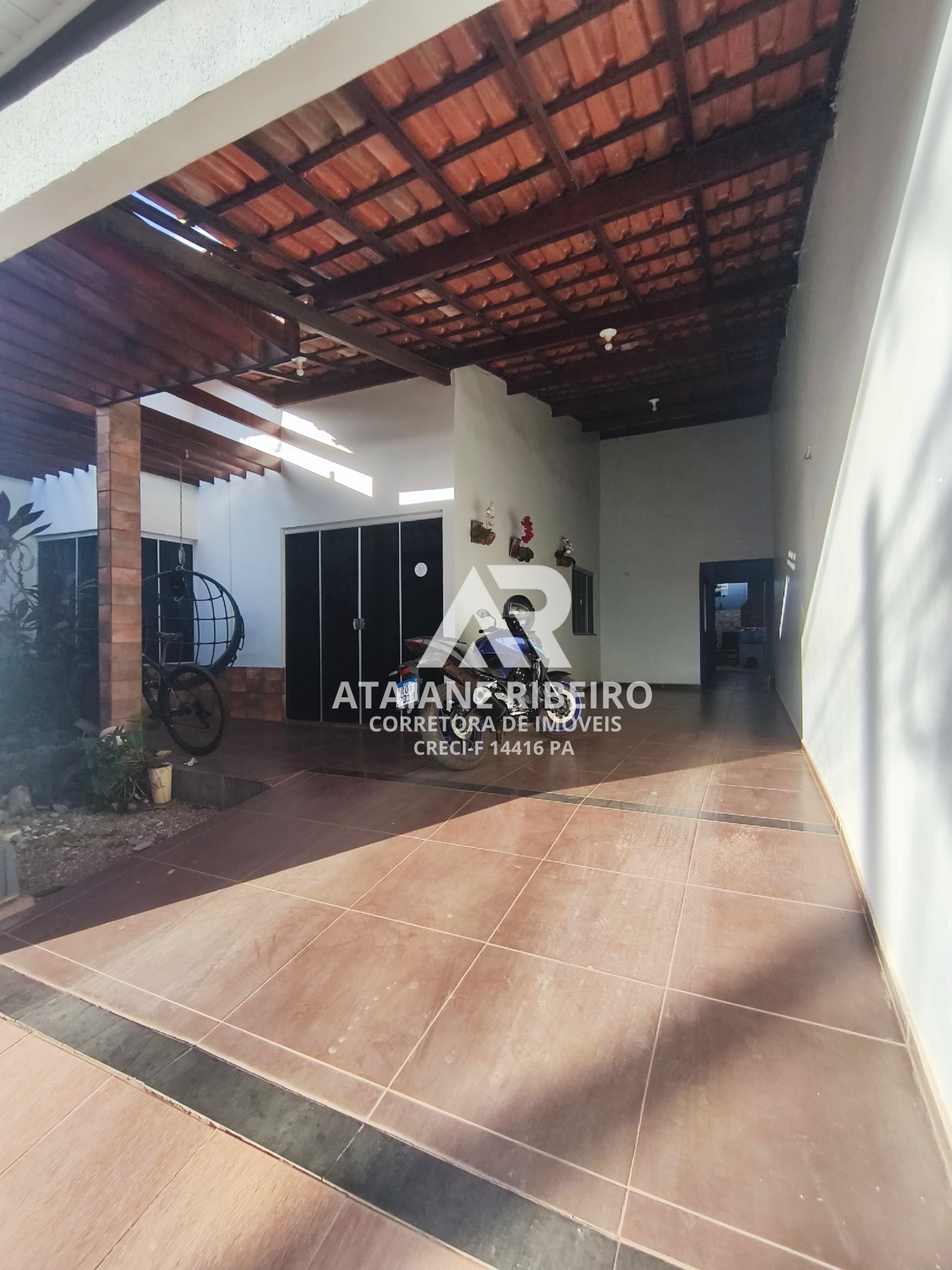 VENDE-SE CASA - CIDADE JARDIM