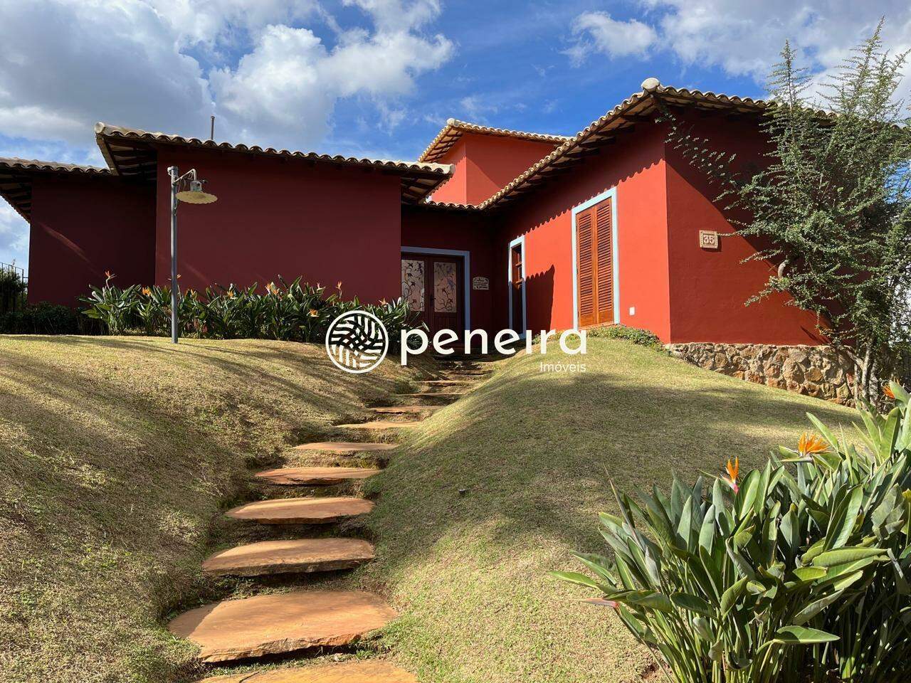 Casa em Serra dos Manacás
