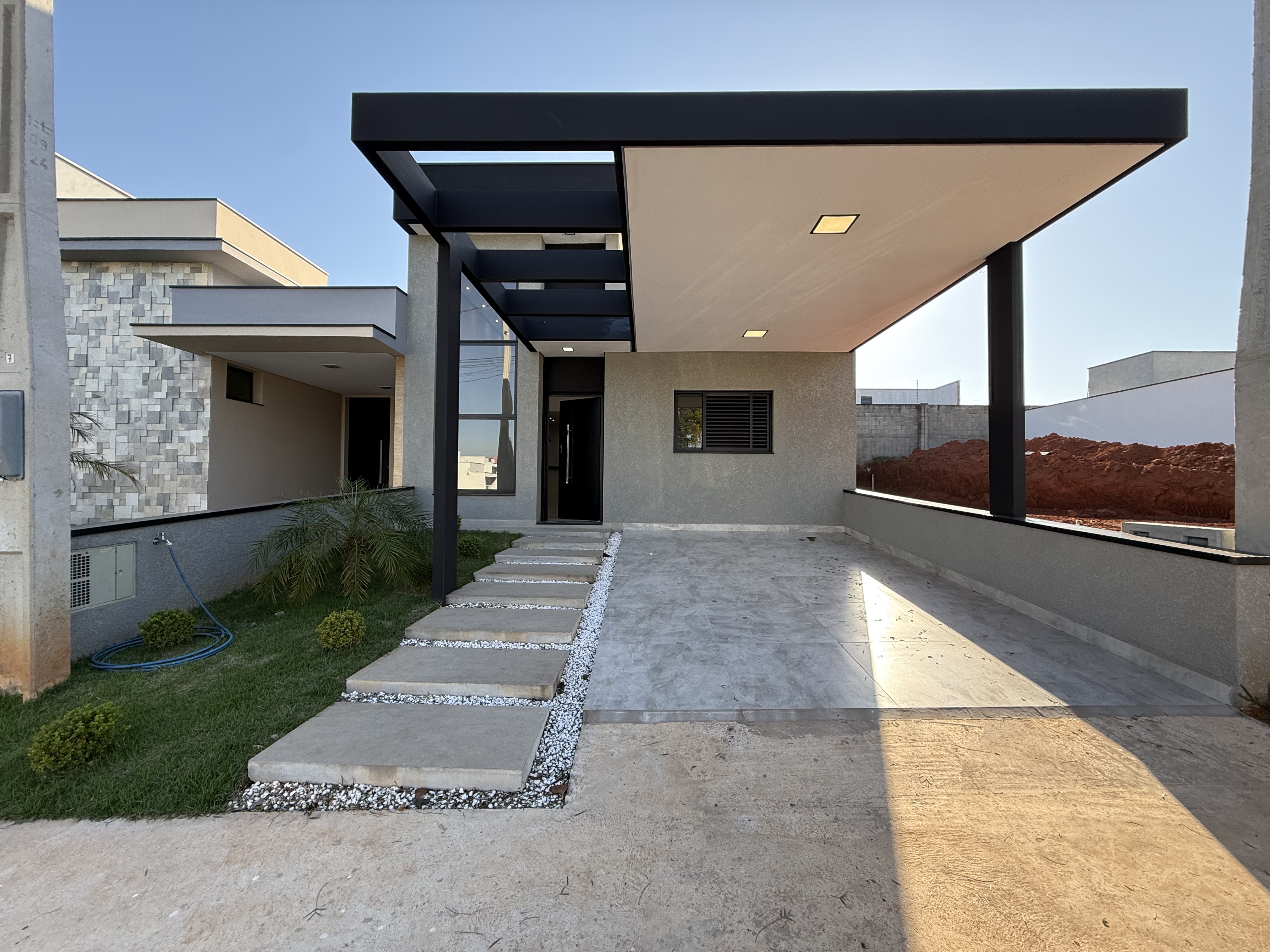 Casa em condomínio - Venda