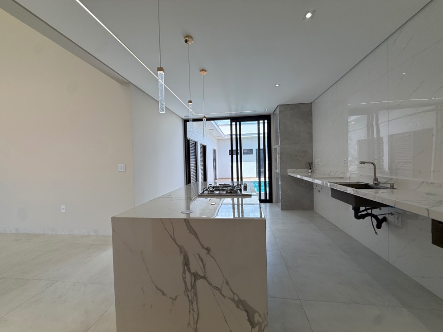 Casa em condomínio