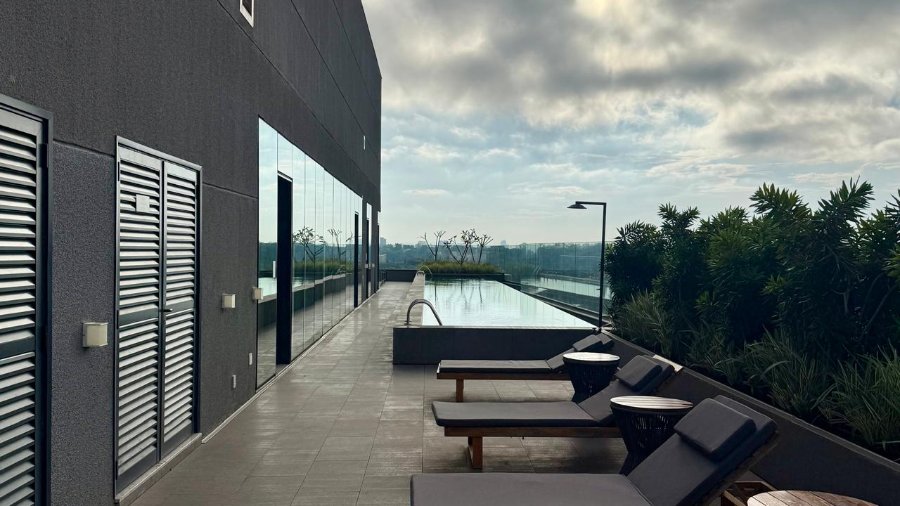 Vista Panorâmica E 3 Suítes Em Edifício Estiloso Próximo À Faria Lima