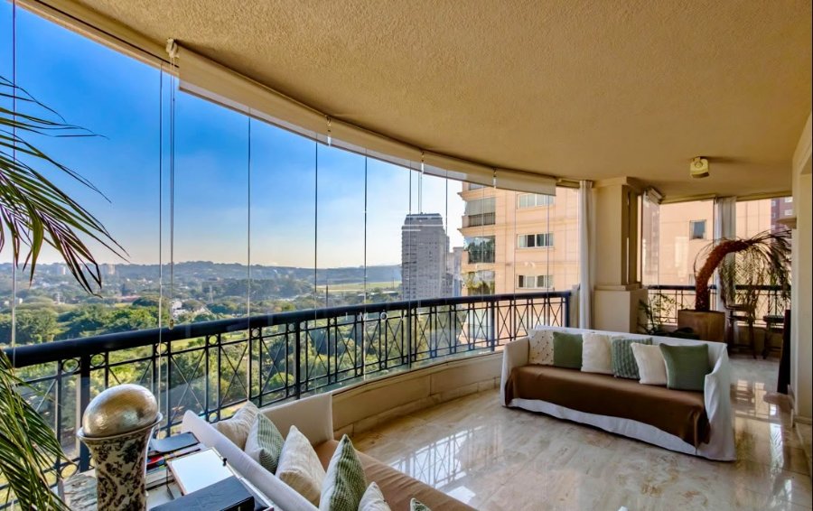 Apartamento Com Vista De Cinema Em Rua Desejada Do Itaim