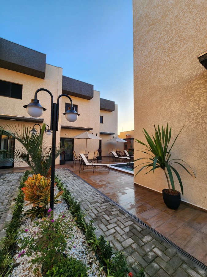 ? Duplex Novo para Venda com 1 Suíte, 2 Banheiros e 1 Vaga