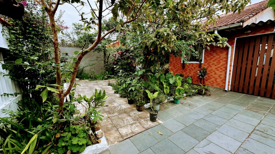 Encantadora Casa Térrea no on em Itanhaém Novo