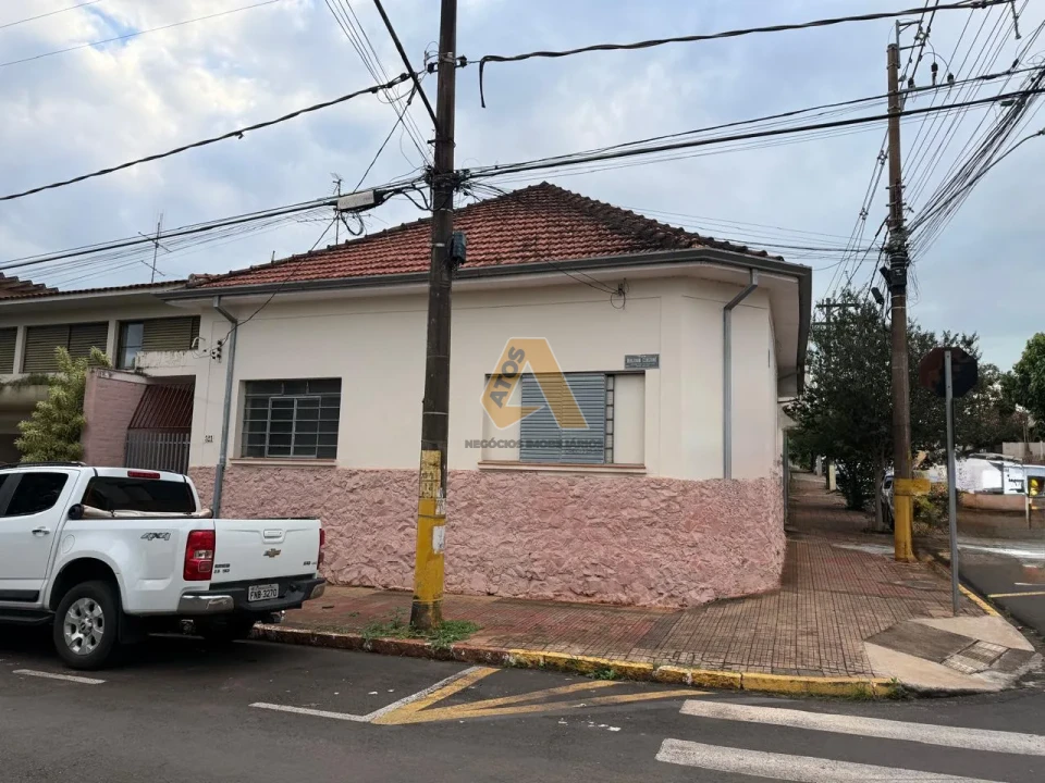 CASA A VENDA NO CENTRO