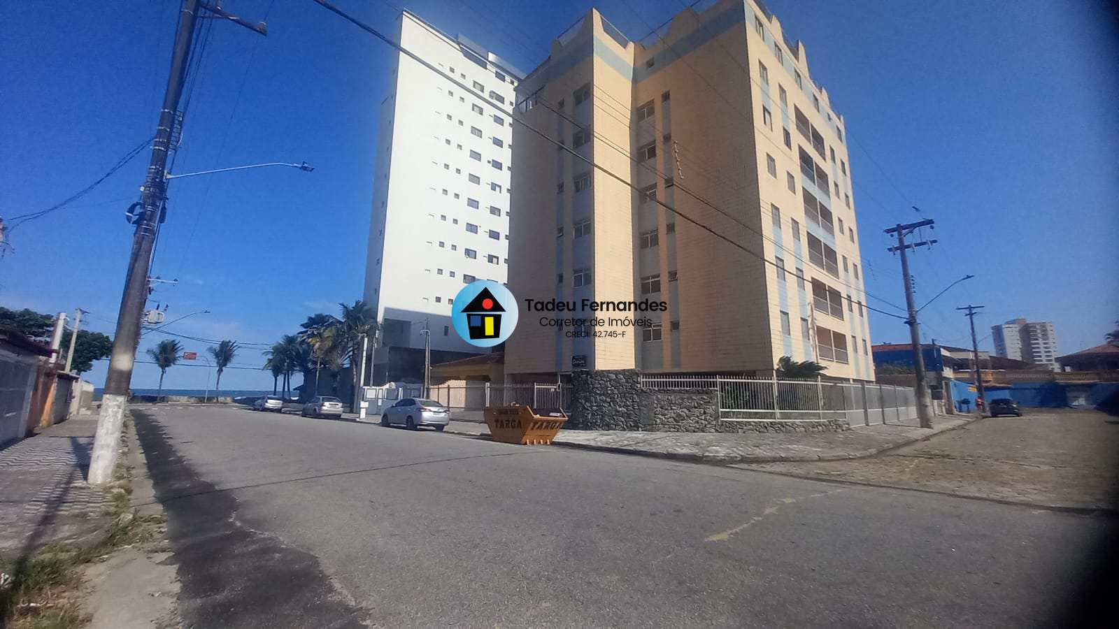 VENDO APTO EM MONGAGUÁ PRAIA DE VERA CRUZ PÉ NA AREIA