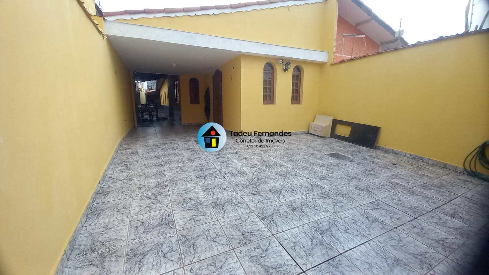 Casa com 3 quartos, Vila Oceanopolis, Mongaguá - R$ 420 mil, Cod: 236
