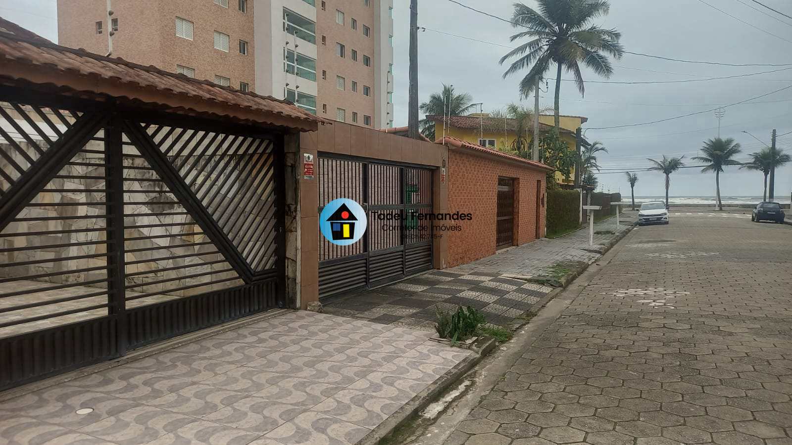 VENDO CASA NO JARDIM MARINA EM MONGAGUÁ PROXIMO AO MAR