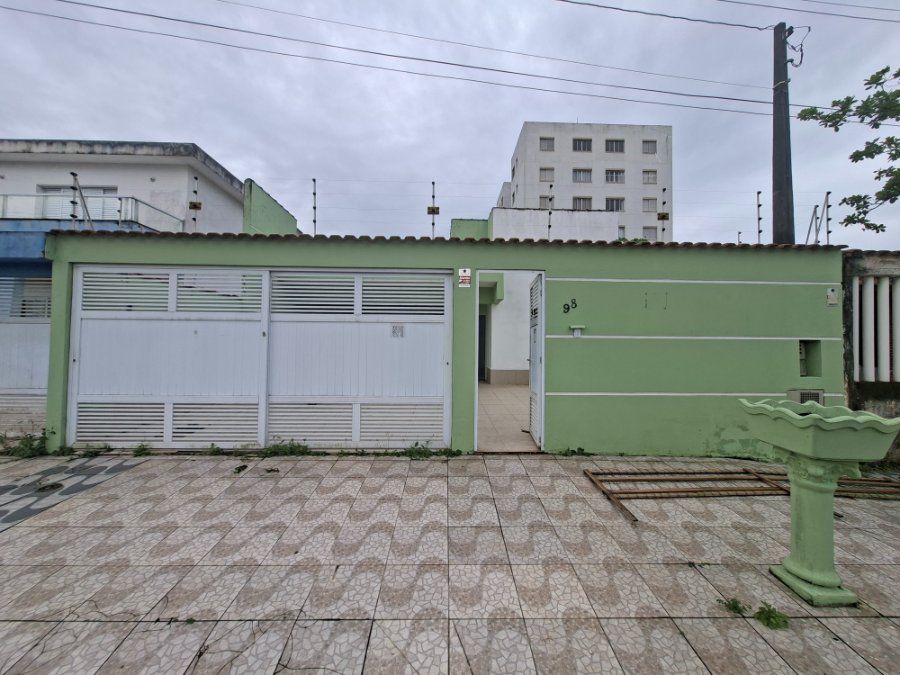 Aconchegante Casa no Itaóca em Mongaguácom 3 suítes lado praia