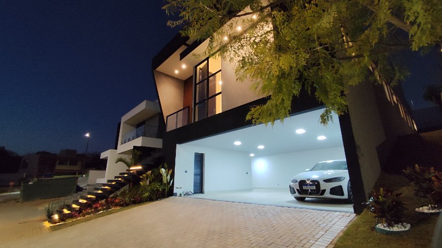 CASA LINEAR DE ALTO PADRÃO