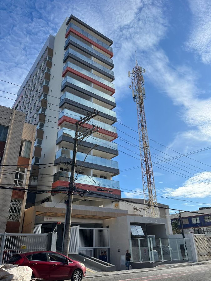 Mobiliado com Vista Mar a 50m da Praia de Amaralina – Nascente, 1 Vaga e Lazer Completo
