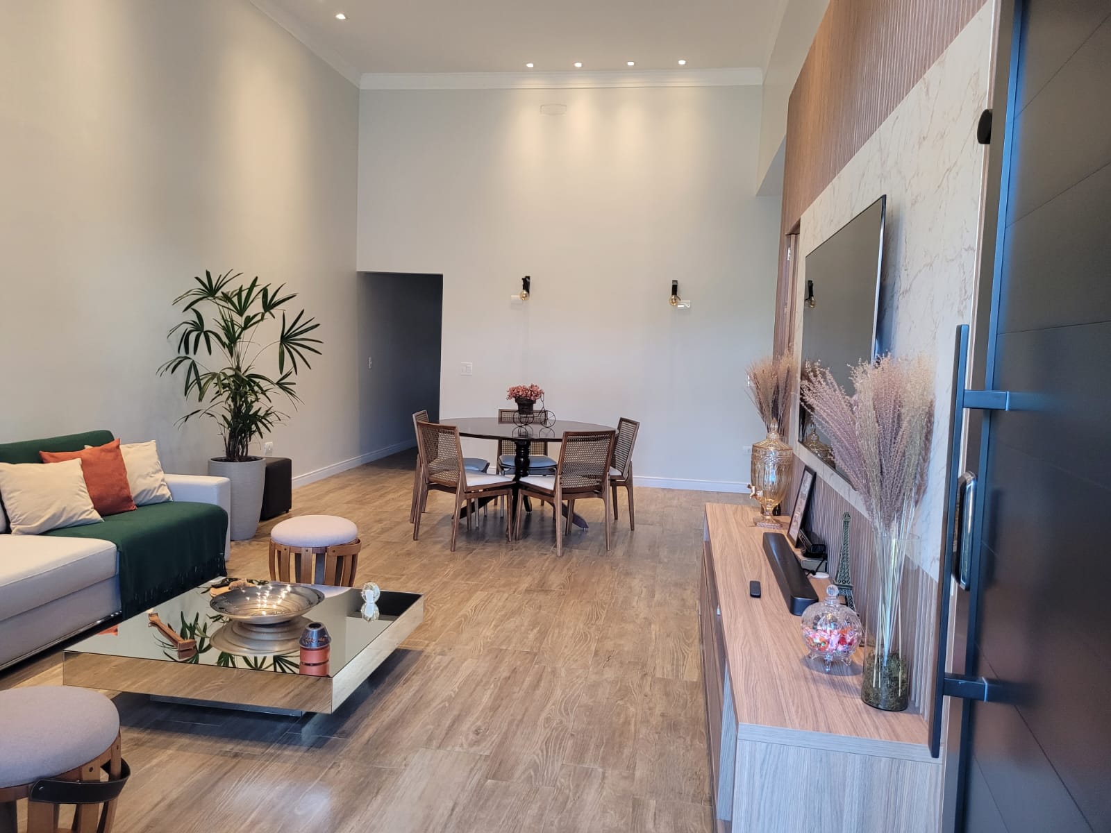 Casa Neoclássica de Luxo no Condomínio Tropicália Garden - Boituva