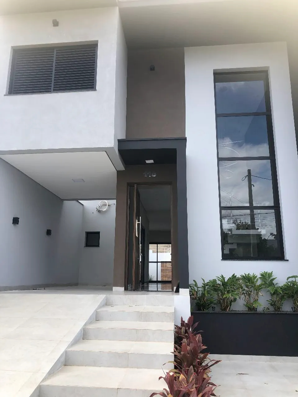 Sobrado Novo com Piscina à Venda no Ypê 3 – Condomínio Fechado em Tatuí