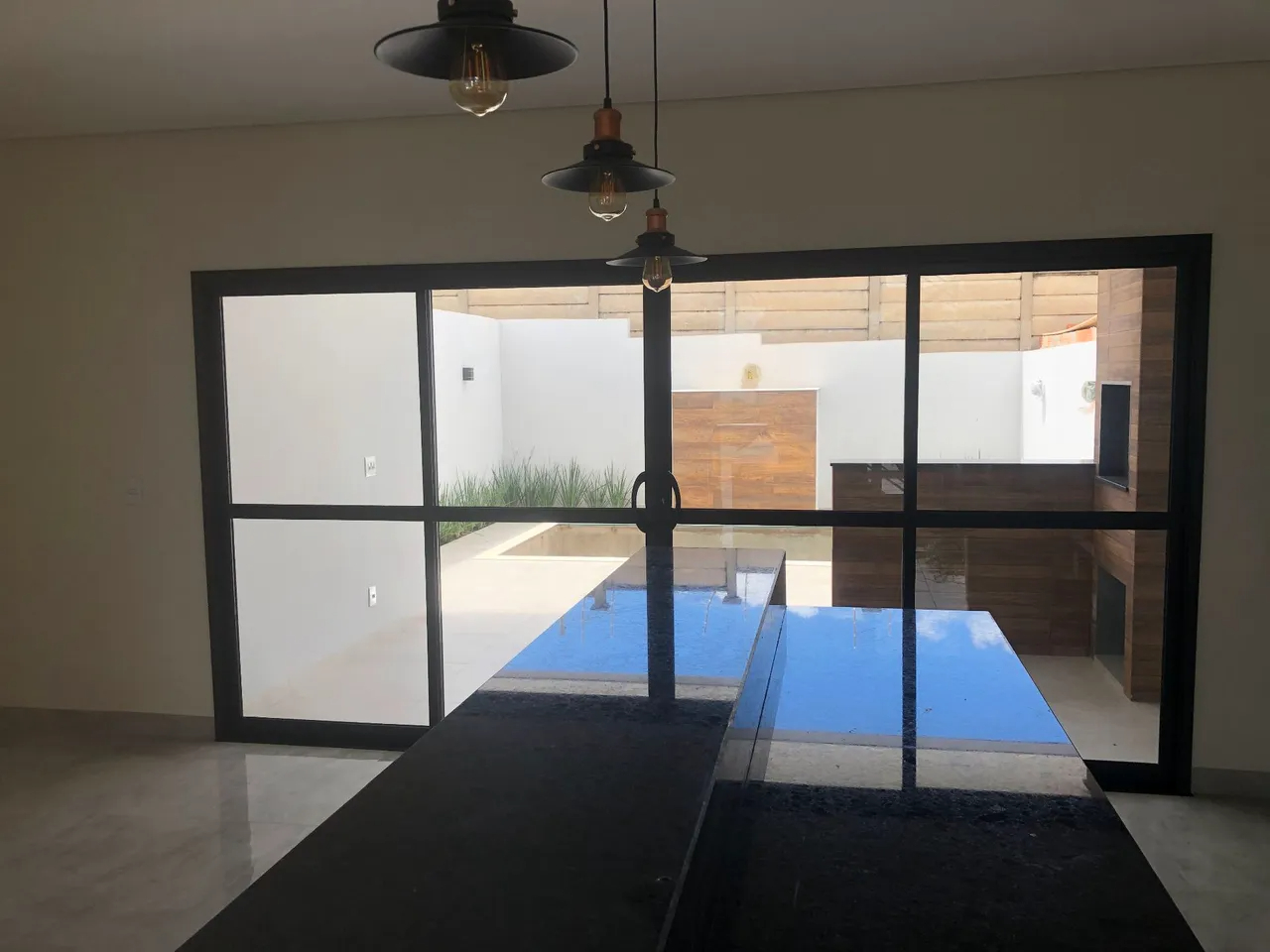 Sobrado Novo com Piscina à Venda no Ypê 3 – Condomínio Fechado em Tatuí