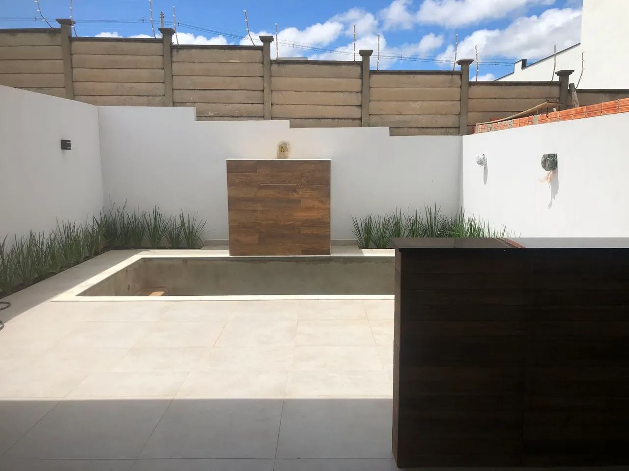 Sobrado Novo com Piscina à Venda no Ypê 3 – Condomínio Fechado em Tatuí