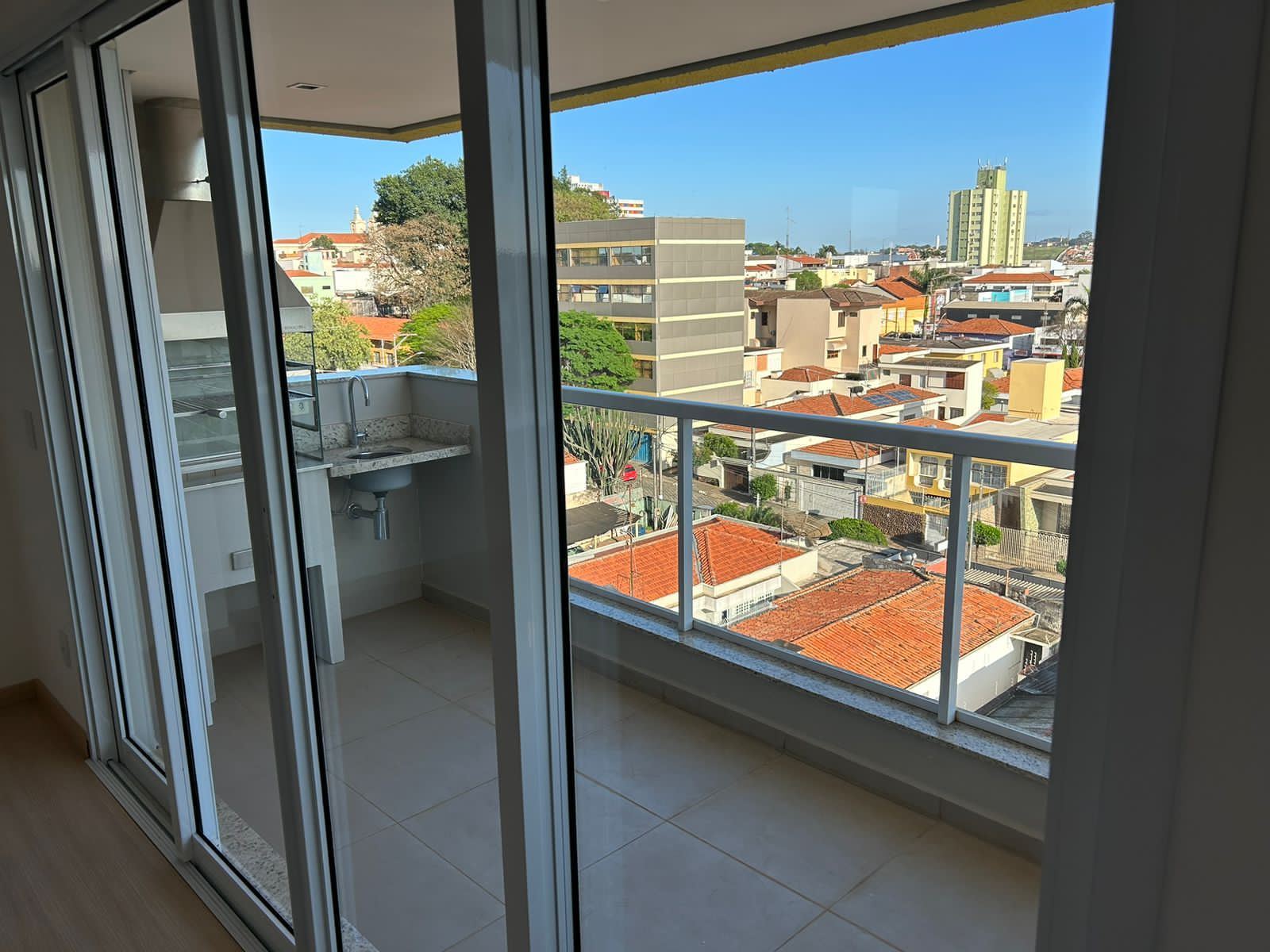 Apartamento de Luxo no Centro de TATUÍ SP - Oportunidade Imperdível!