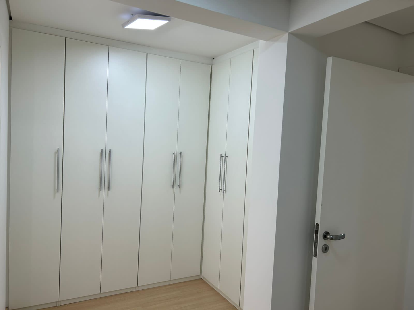 Apartamento de Luxo no Centro de TATUÍ SP - Oportunidade Imperdível!