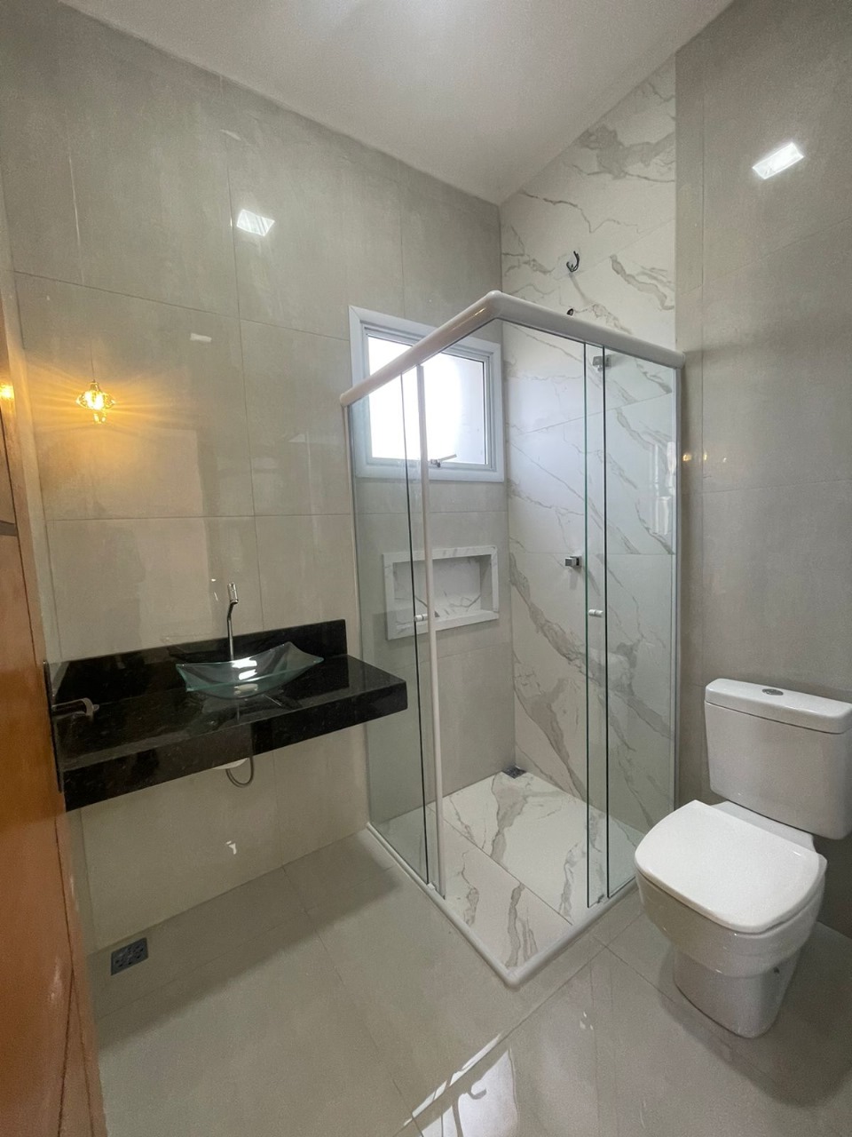 Casa á venda c/ 02 dormitórios, Bairro Campestre - Boituva