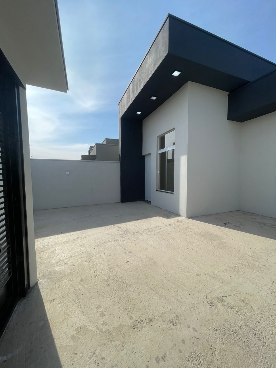 Casa á venda c/ 02 dormitórios, Bairro Campestre - Boituva