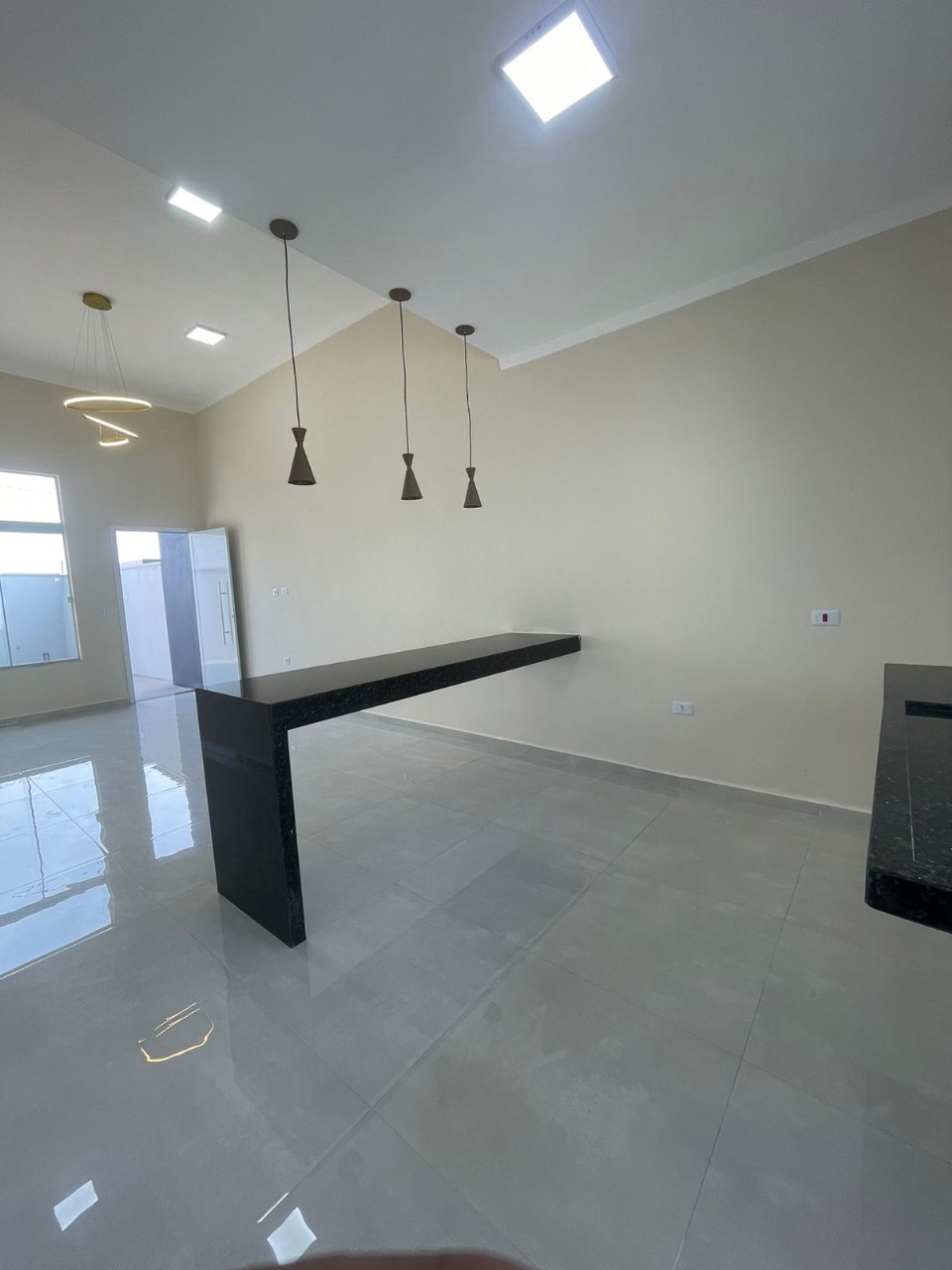 Casa á venda c/ 02 dormitórios, Bairro Campestre - Boituva