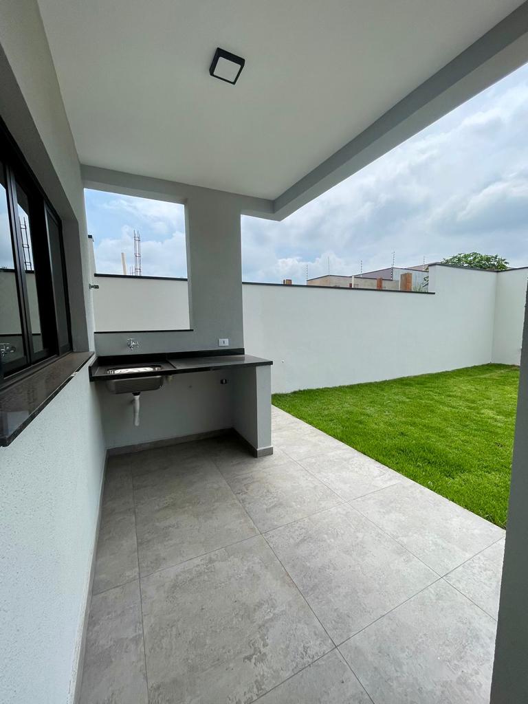 Belíssimo Sobrado á venda c/ 03 dormitórios, sendo 01 suíte - Portal Ville Jardins, Boituva