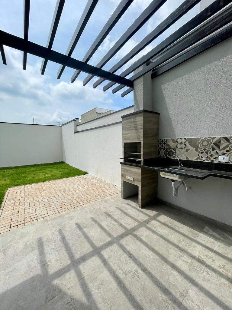 Belíssimo Sobrado á venda c/ 03 dormitórios, sendo 01 suíte - Portal Ville Jardins, Boituva