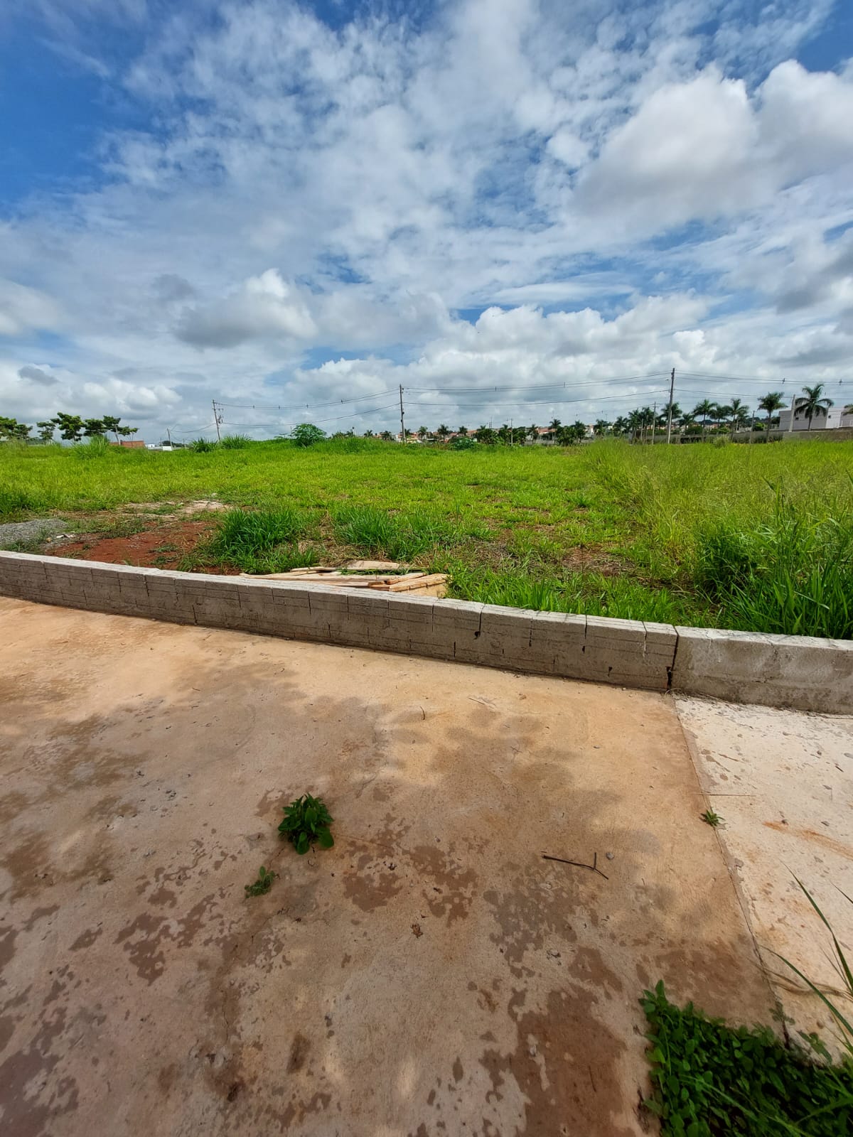 Terreno Plano à Venda no Portal Ville Jardins, Boituva: 319m²