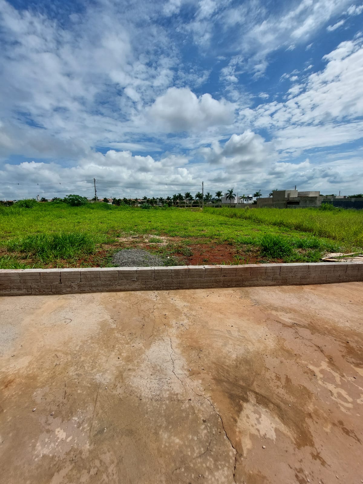 Terreno Plano à Venda no Portal Ville Jardins, Boituva: 319m²