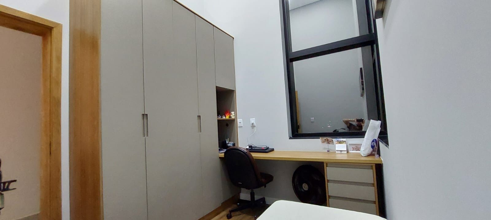 Viva o Sonho em uma Casa Exclusiva no Condomínio Esplanada, Tatuí - SP por R$1.450.000