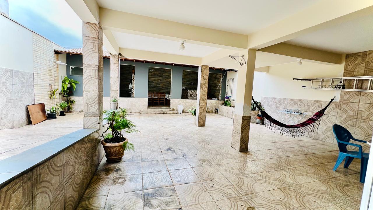 Casa com 3 dormitórios à venda, 300m² por R$ 730.000 - Jardim Esplanada - Boituva/SP