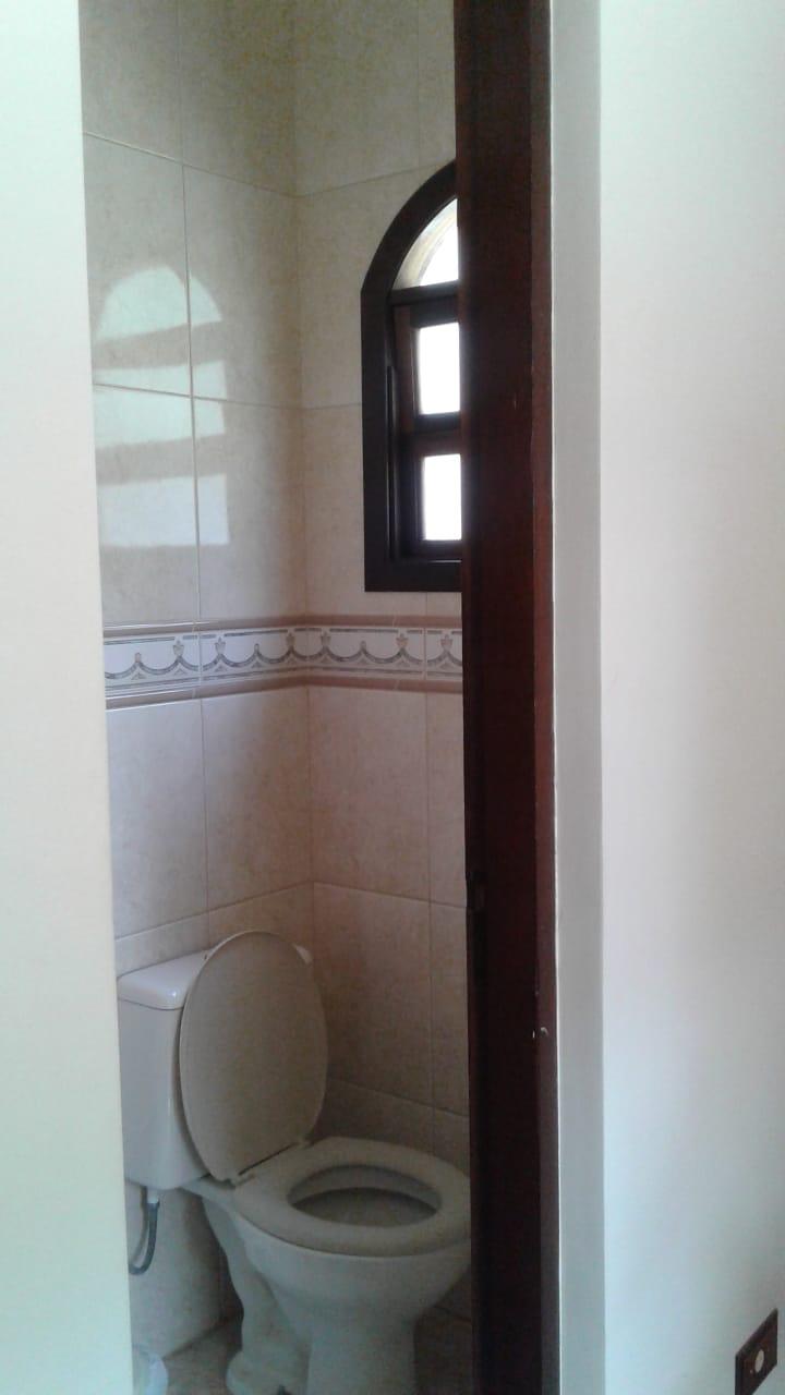 Sobrado á Venda no Condomínio Portal dos Pássaros, Boituva - SP