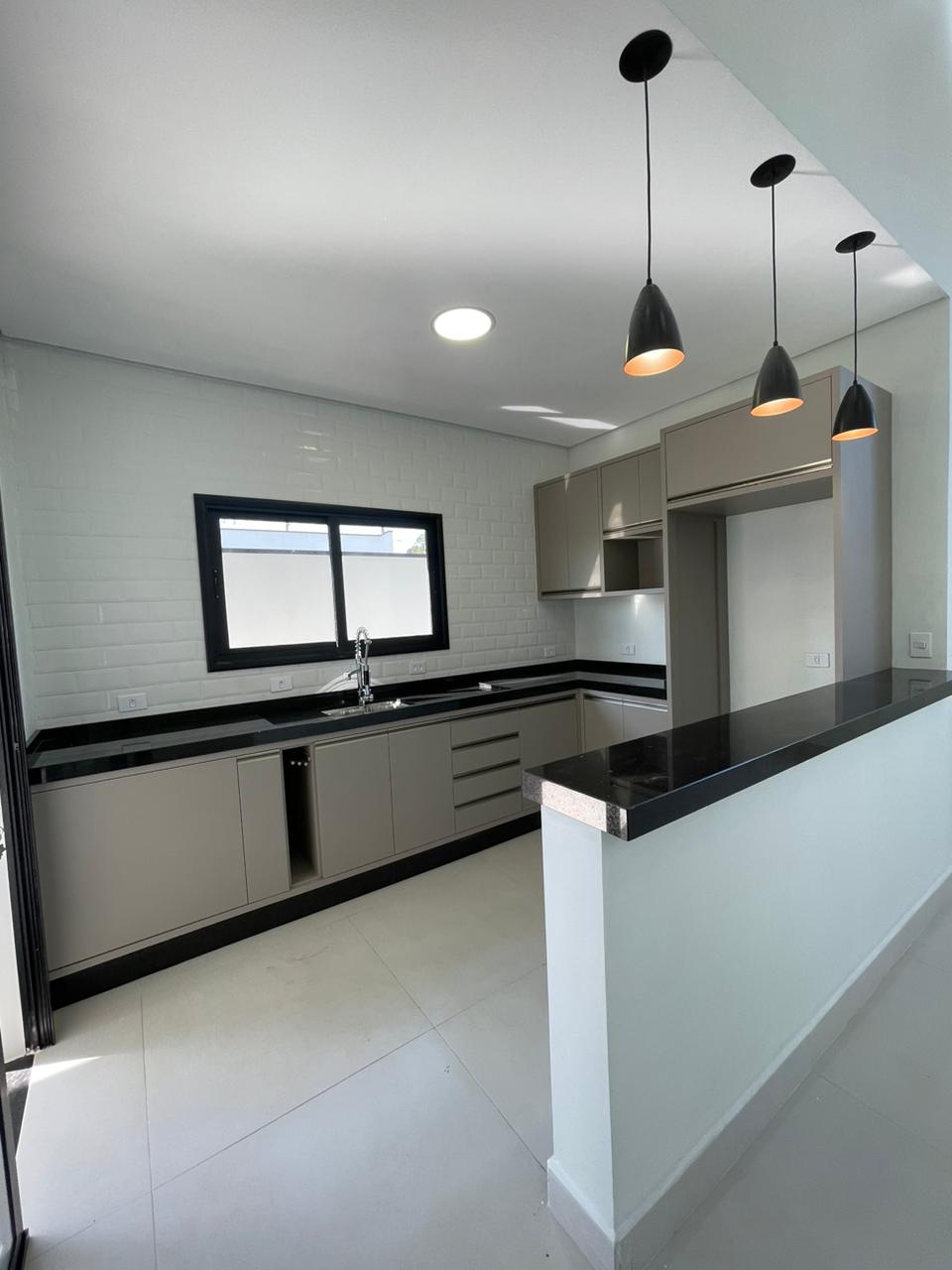 Casa à Venda no Bairro Parque das Árvores em Boituva