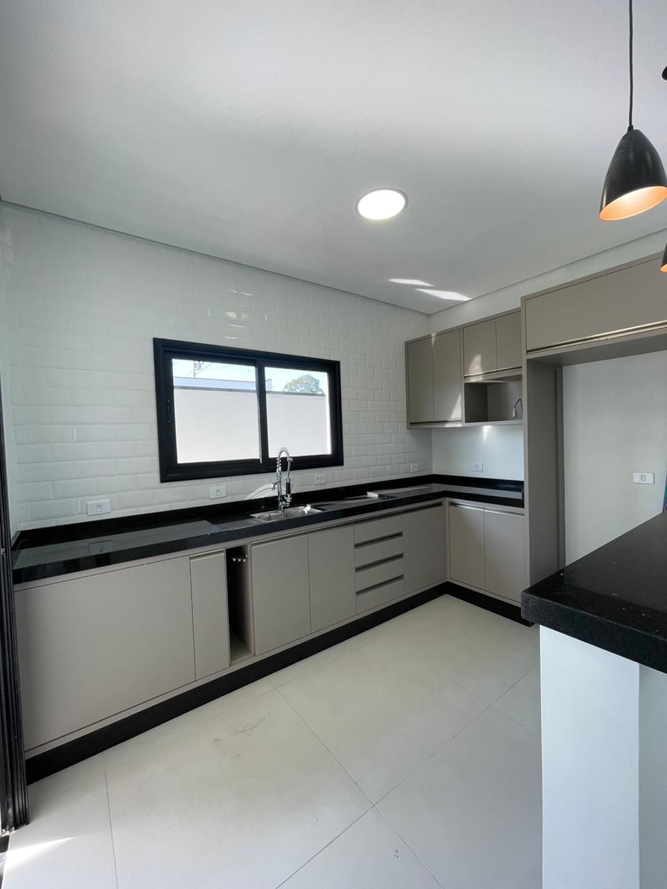 Casa à Venda no Bairro Parque das Árvores em Boituva
