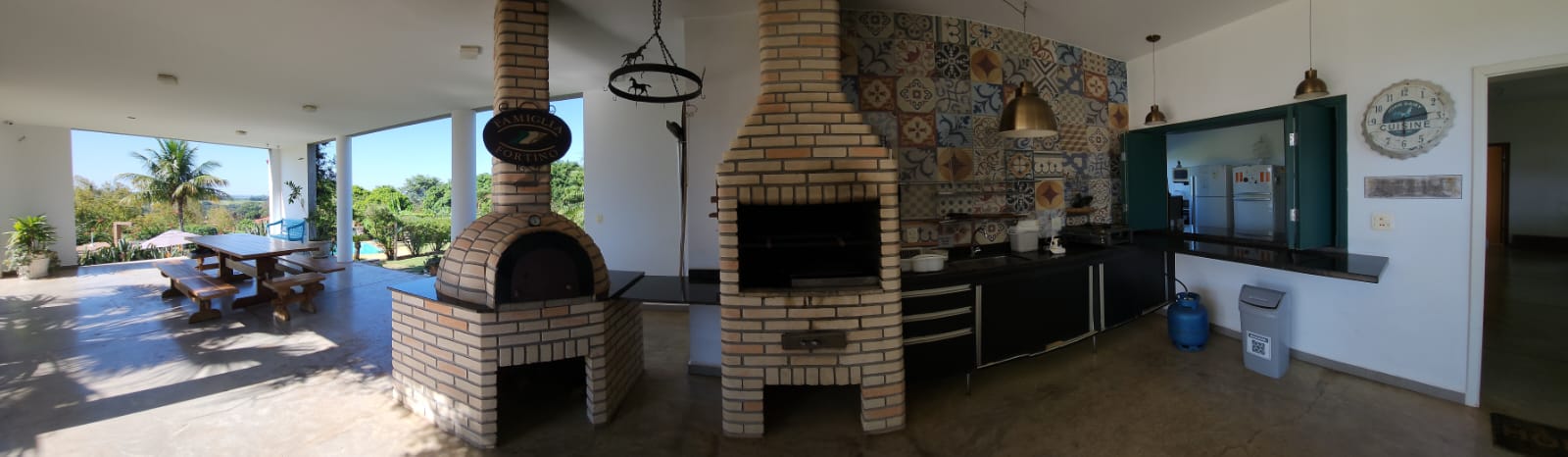 Encantadora Chácara à Venda em Tatuí - Bairro dos Mirandas Uma Propriedade de Alto Padrão com Projeto Arquitetônico Moderno Preço: R$ 2.500.000,00