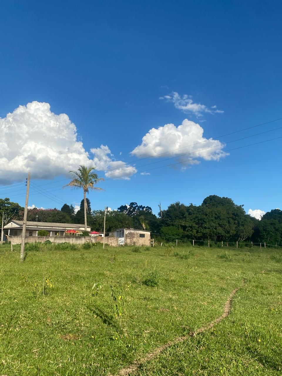 Maravilhoso Sítio à Venda em Porangaba - SP