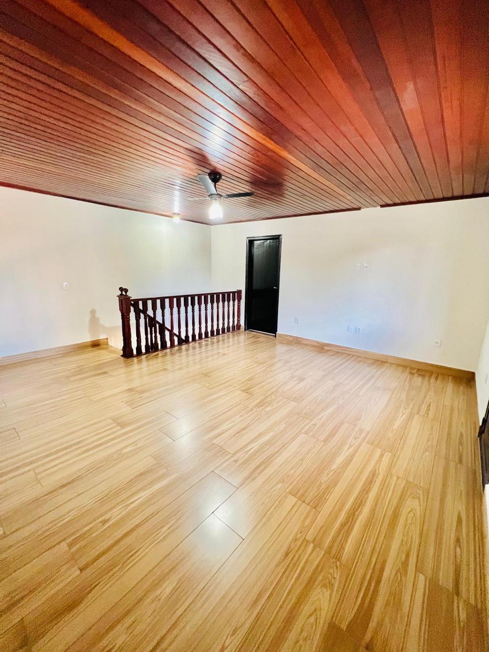 Sobrado Recém Reformado à Venda no Vale dos Lagos, Tatuí
