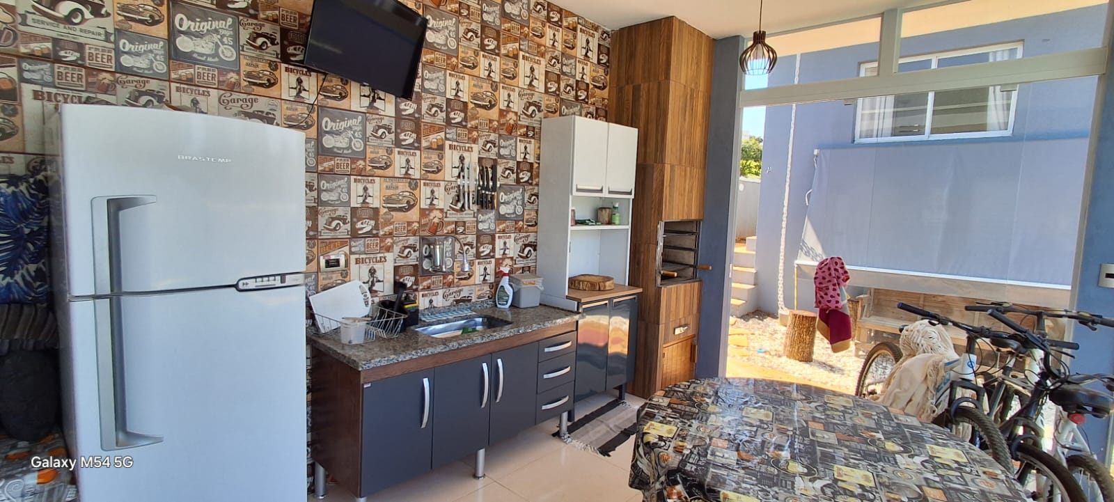 Casa Moderna com Piscina e Suíte Master no Condomínio Ninho Verde I - Porangaba, SP