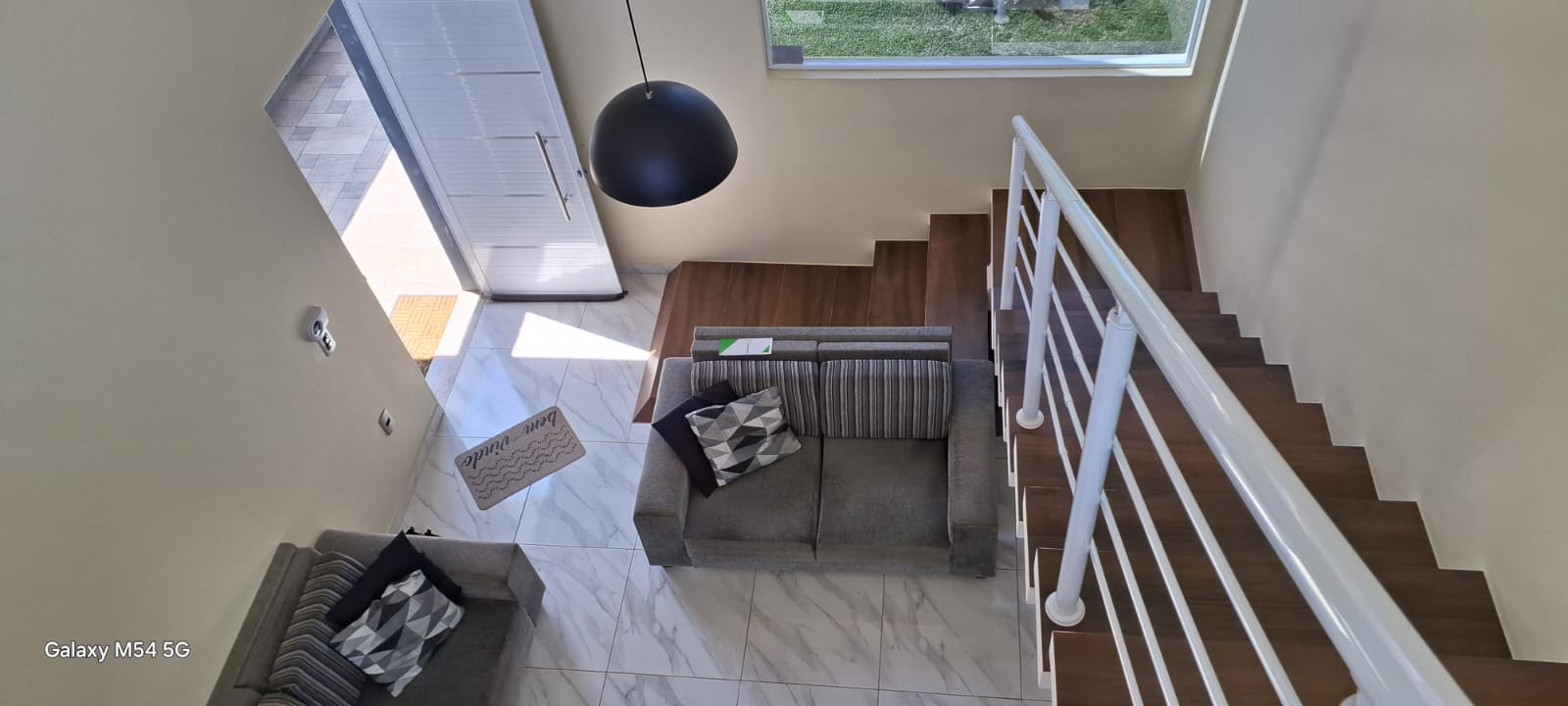 Casa Moderna com Piscina e Suíte Master no Condomínio Ninho Verde I - Porangaba, SP