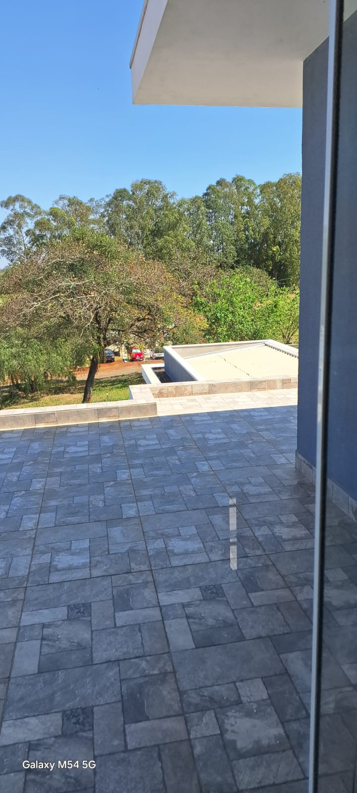 Casa Moderna com Piscina e Suíte Master no Condomínio Ninho Verde I - Porangaba, SP
