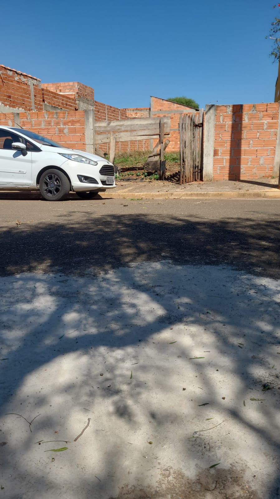 Terreno Plano de 250m², Todo Murado e Pronto para Construção no Bairro Astórias - Tatuí 