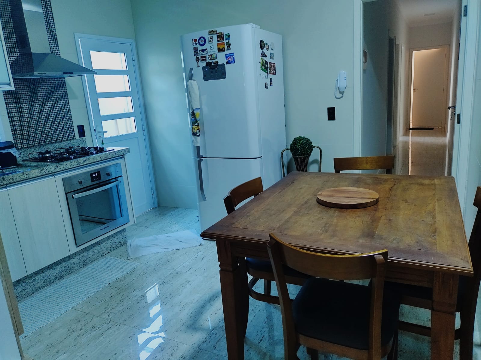 Casa Moderna e Completa com Placa Solar e 5 Ar-Condicionados na Av. Professora Zilah de Aquino - Tatuí 