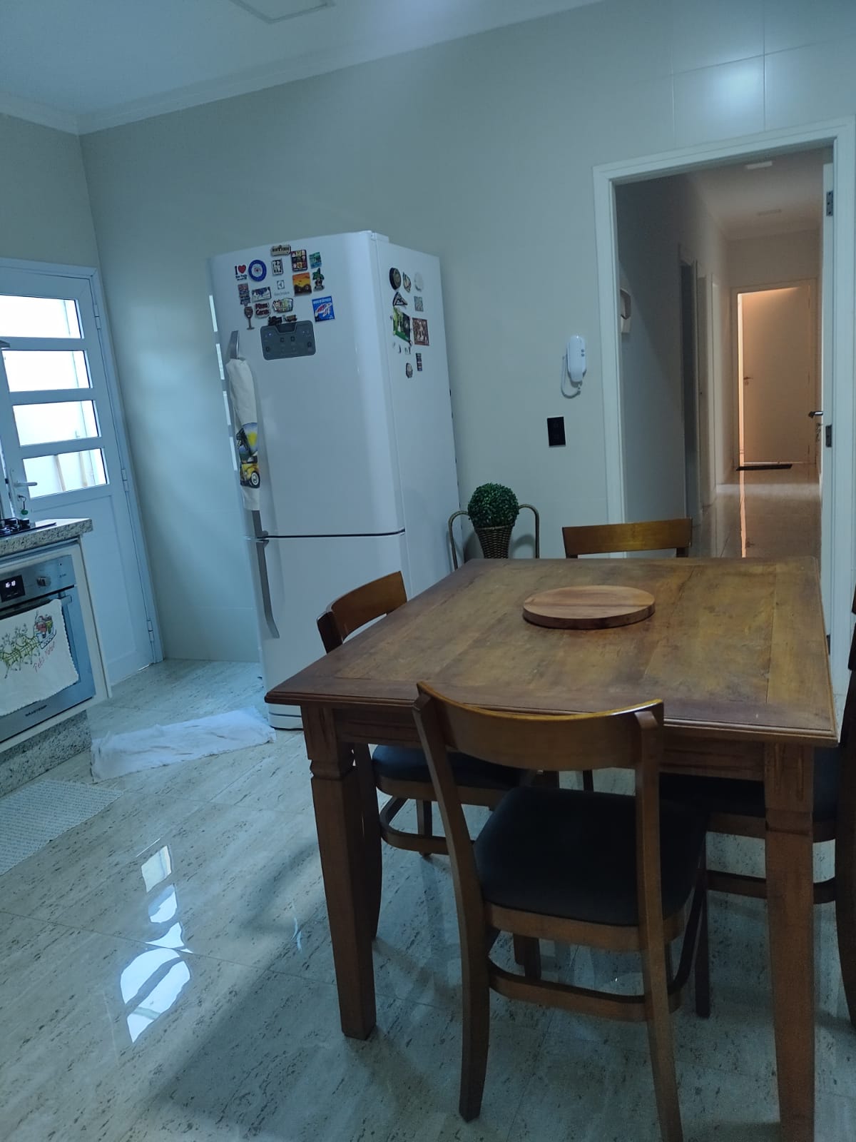 Casa Moderna e Completa com Placa Solar e 5 Ar-Condicionados na Av. Professora Zilah de Aquino - Tatuí 