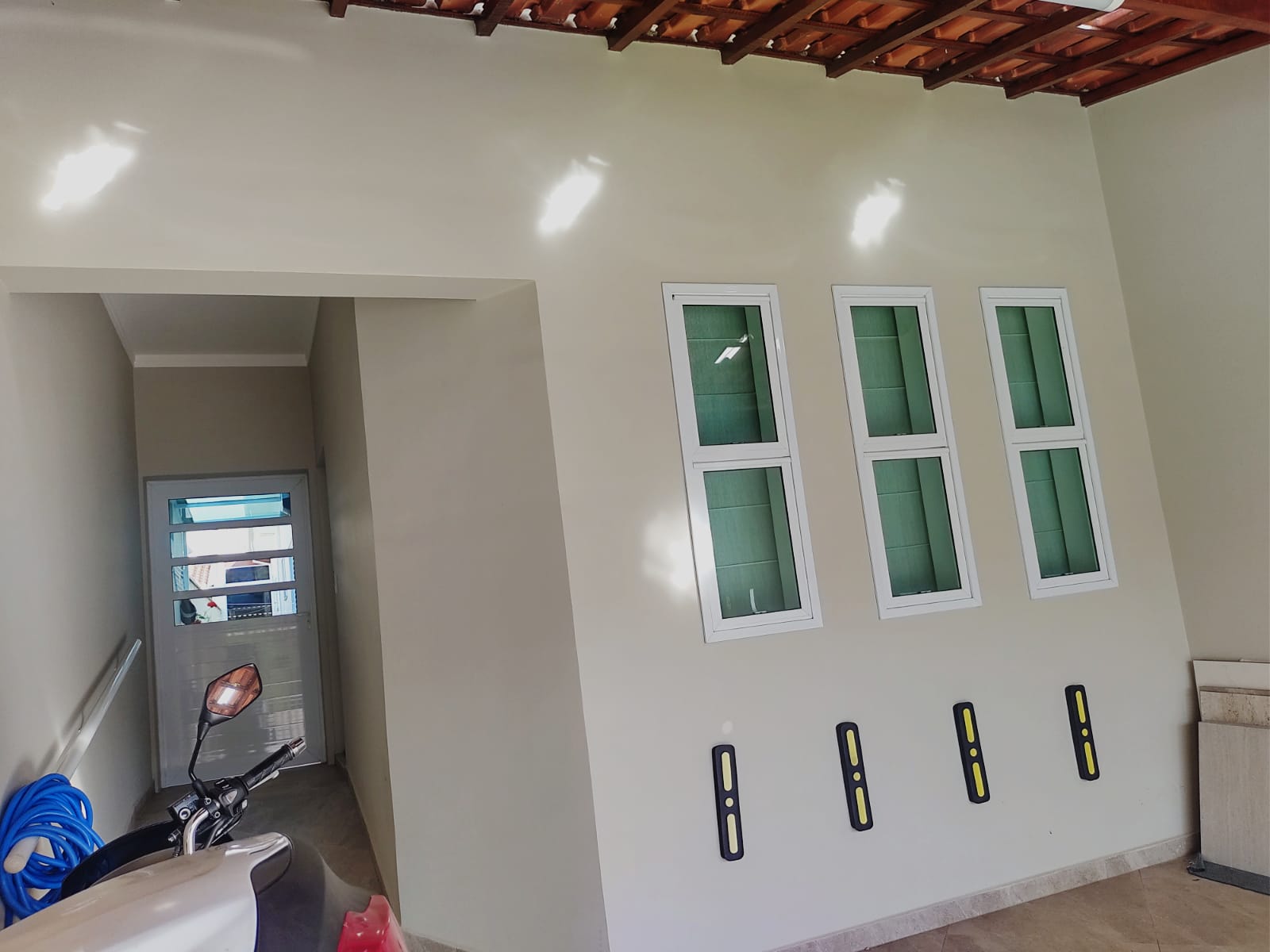 Casa Moderna e Completa com Placa Solar e 5 Ar-Condicionados na Av. Professora Zilah de Aquino - Tatuí 
