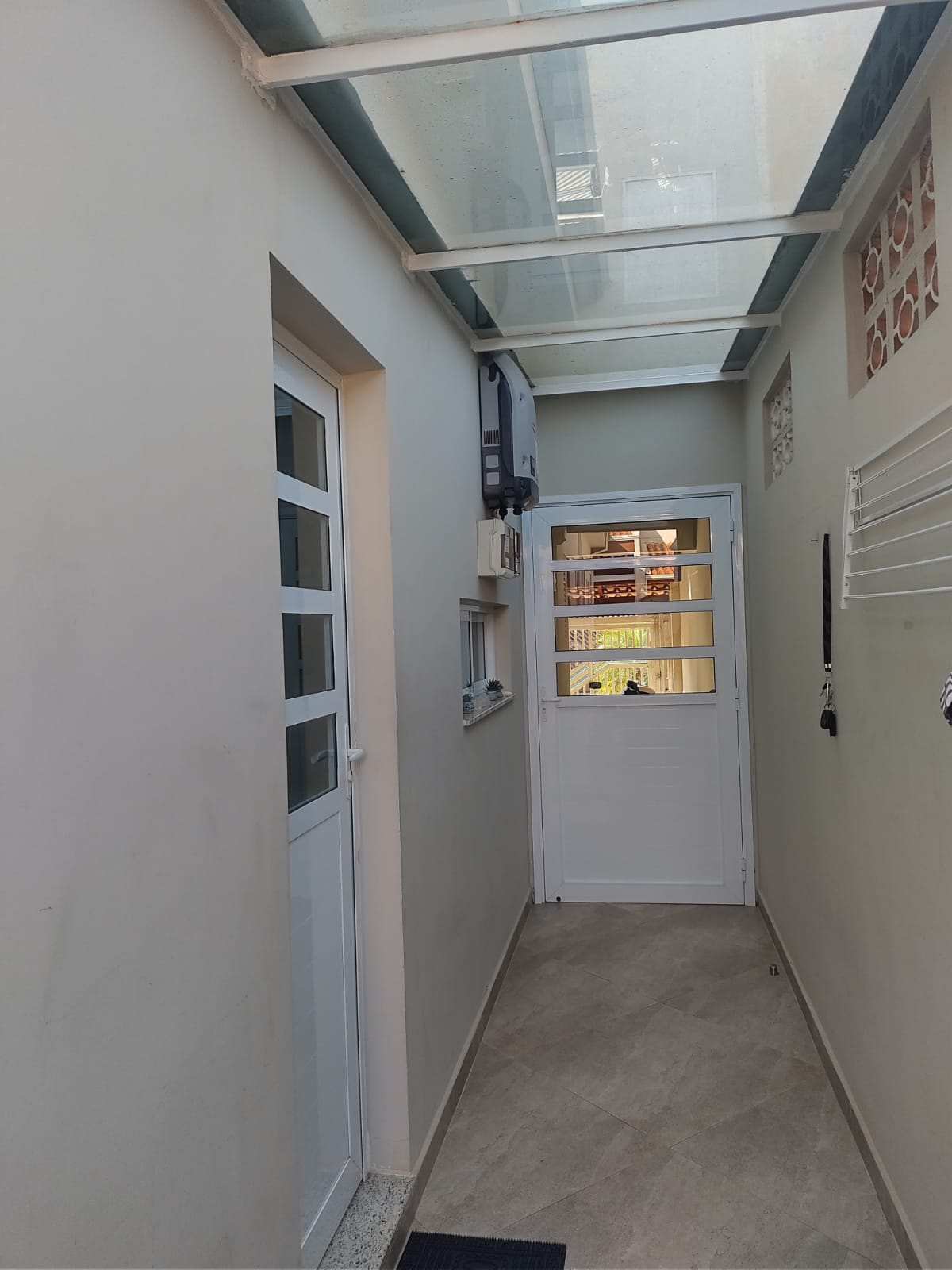 Casa Moderna e Completa com Placa Solar e 5 Ar-Condicionados na Av. Professora Zilah de Aquino - Tatuí 