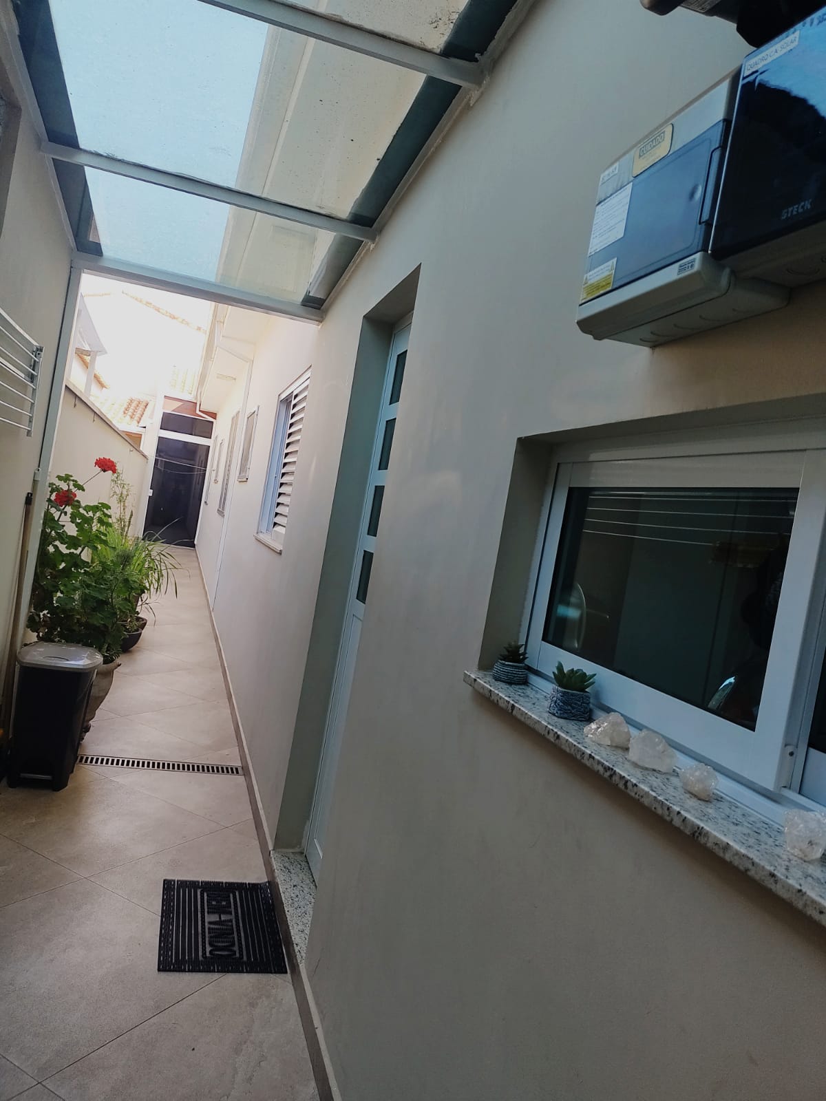 Casa Moderna e Completa com Placa Solar e 5 Ar-Condicionados na Av. Professora Zilah de Aquino - Tatuí 