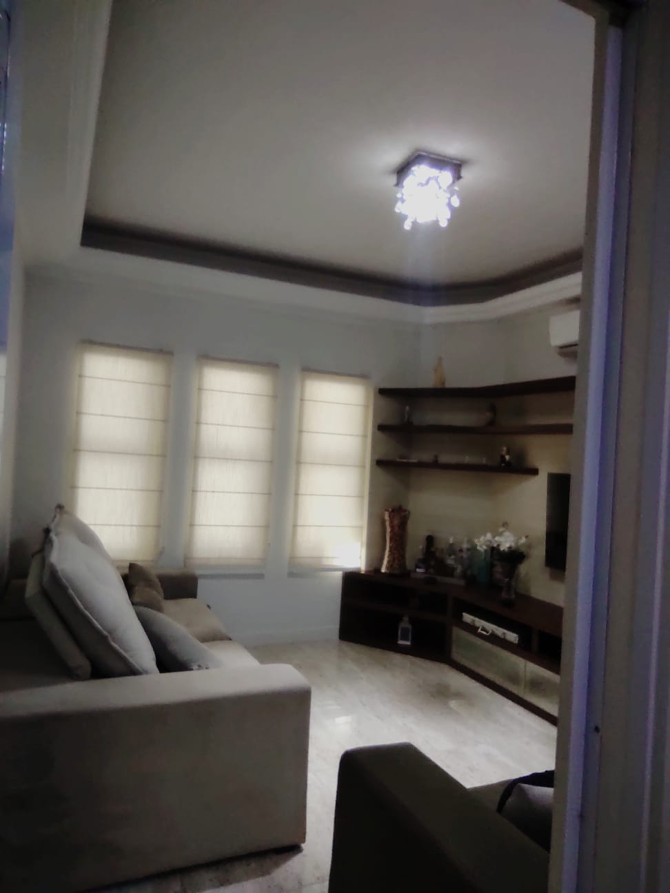 Casa Moderna e Completa com Placa Solar e 5 Ar-Condicionados na Av. Professora Zilah de Aquino - Tatuí 