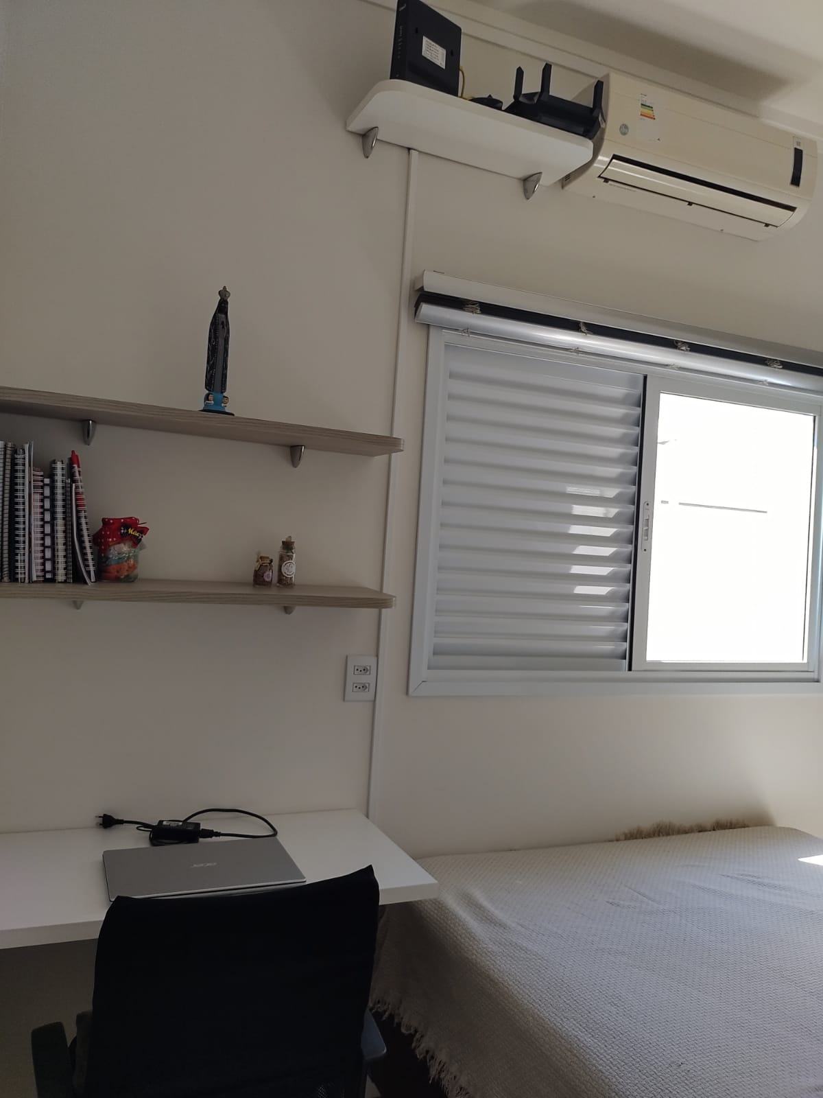 Casa Moderna e Completa com Placa Solar e 5 Ar-Condicionados na Av. Professora Zilah de Aquino - Tatuí 