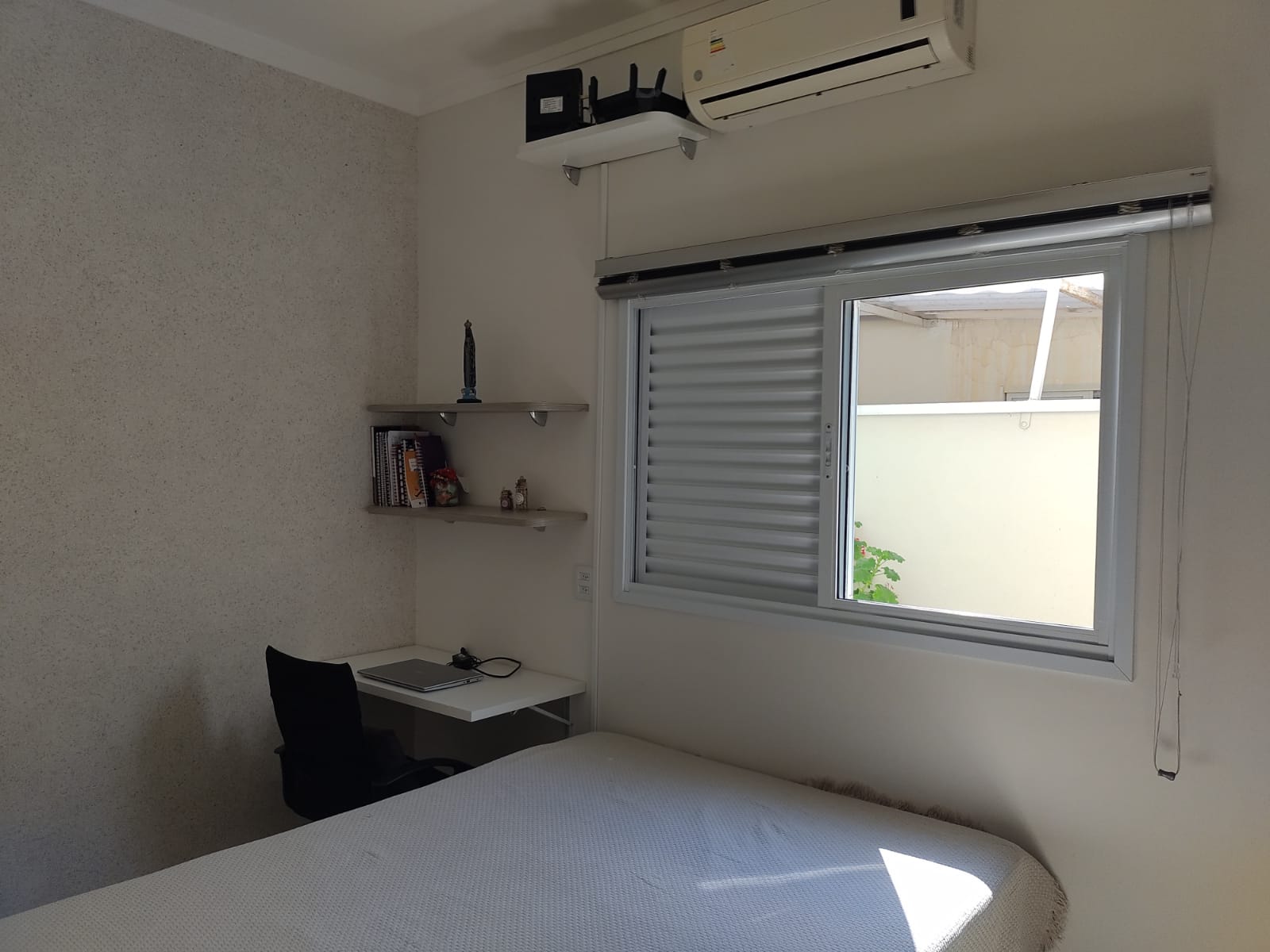 Casa Moderna e Completa com Placa Solar e 5 Ar-Condicionados na Av. Professora Zilah de Aquino - Tatuí 
